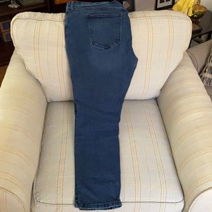 Universal Thread jeans